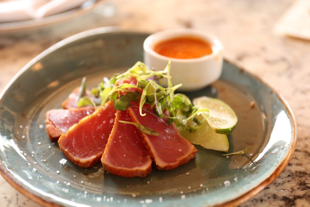 sanibel-island-restaurants-on-the-beach-1-1024x683